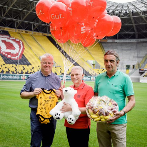 CANALETTO – Das Dresdner Stadtfest vom 15. – 17. August 2025 - Pressemitteilung - Parade für Dresdens Babys: Dynamo-Stürmer Pascal Testroet ist Schirmherr der Sparkassen-Babyparade