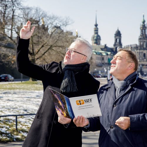CANALETTO – Das Dresdner Stadtfest vom 15. – 17. August 2025 - Pressemitteilung - Sensationelle Aussichten zum Stadtfestjubiläum: CANALETTO-Macher holen weltgrößten mobilen Aussichtsturm nach Dresden