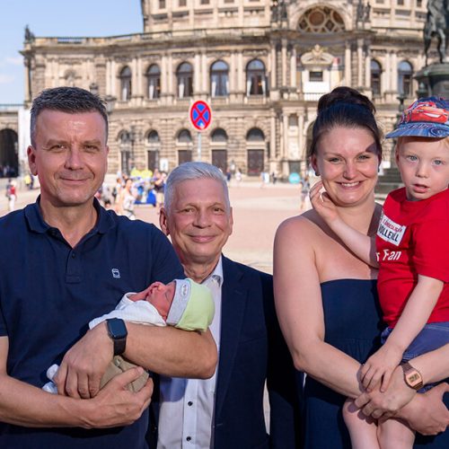 CANALETTO – Das Dresdner Stadtfest vom 15. – 17. August 2025 - Pressemitteilung - Kinderwagen statt Volleyball – DSC-Trainer Alexander Waibl wird Schirmherr der Sparkassen-BABYPARADE