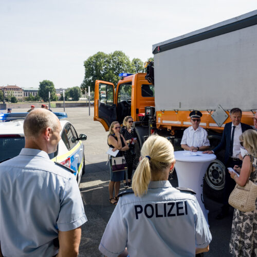 CANALETTO – Das Dresdner Stadtfest vom 15. – 17. August 2025 - Pressemitteilung - Die Blaulichtmeile präsentiert sich am Sächsischen Landtag zu CANALETTO